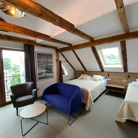 Проживание в семье Oktawia Нехоже