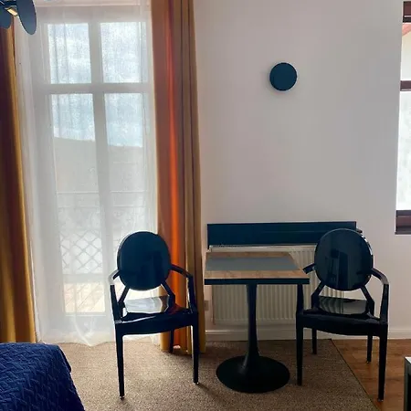 Oktawia Проживание в семье *