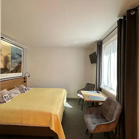 Проживание в семье Oktawia *