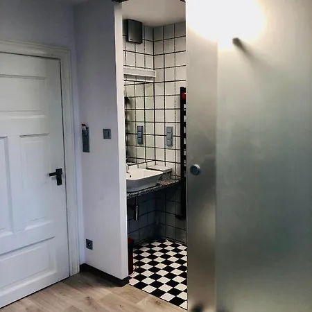 Oktawia Проживание в семье *